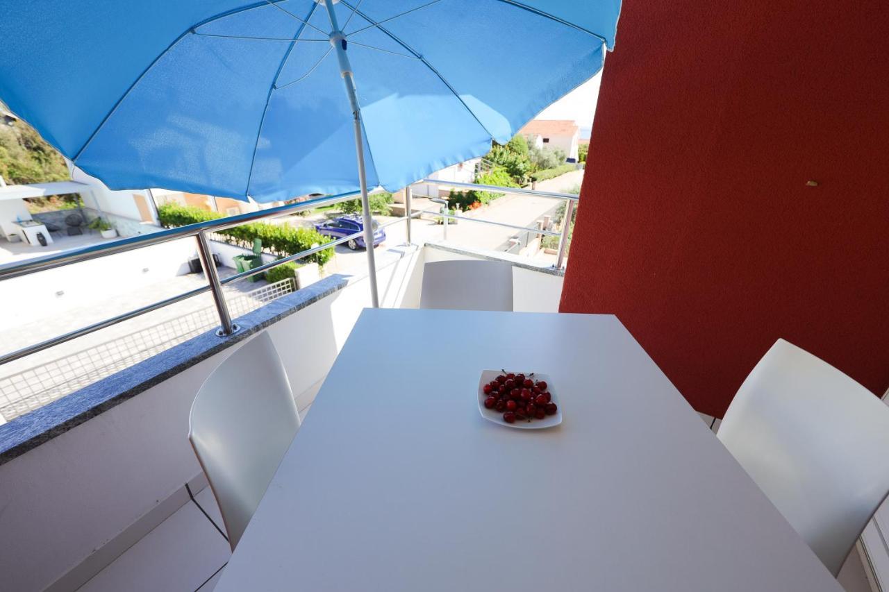 Villa Pino with Pool, Sauna&Jacuzzi Petrcane Esterno foto