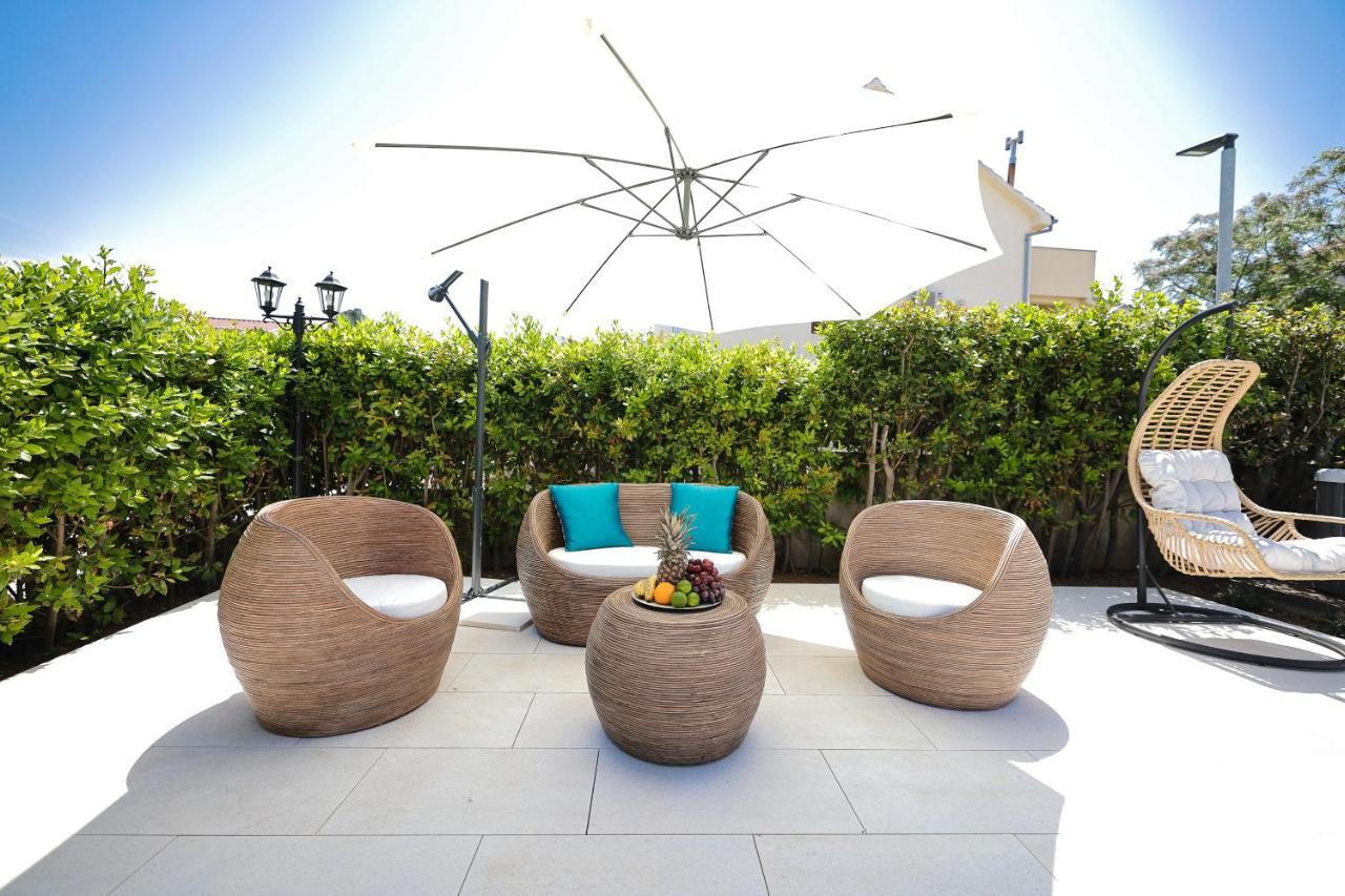 Villa Pino with Pool, Sauna&Jacuzzi Petrcane Esterno foto