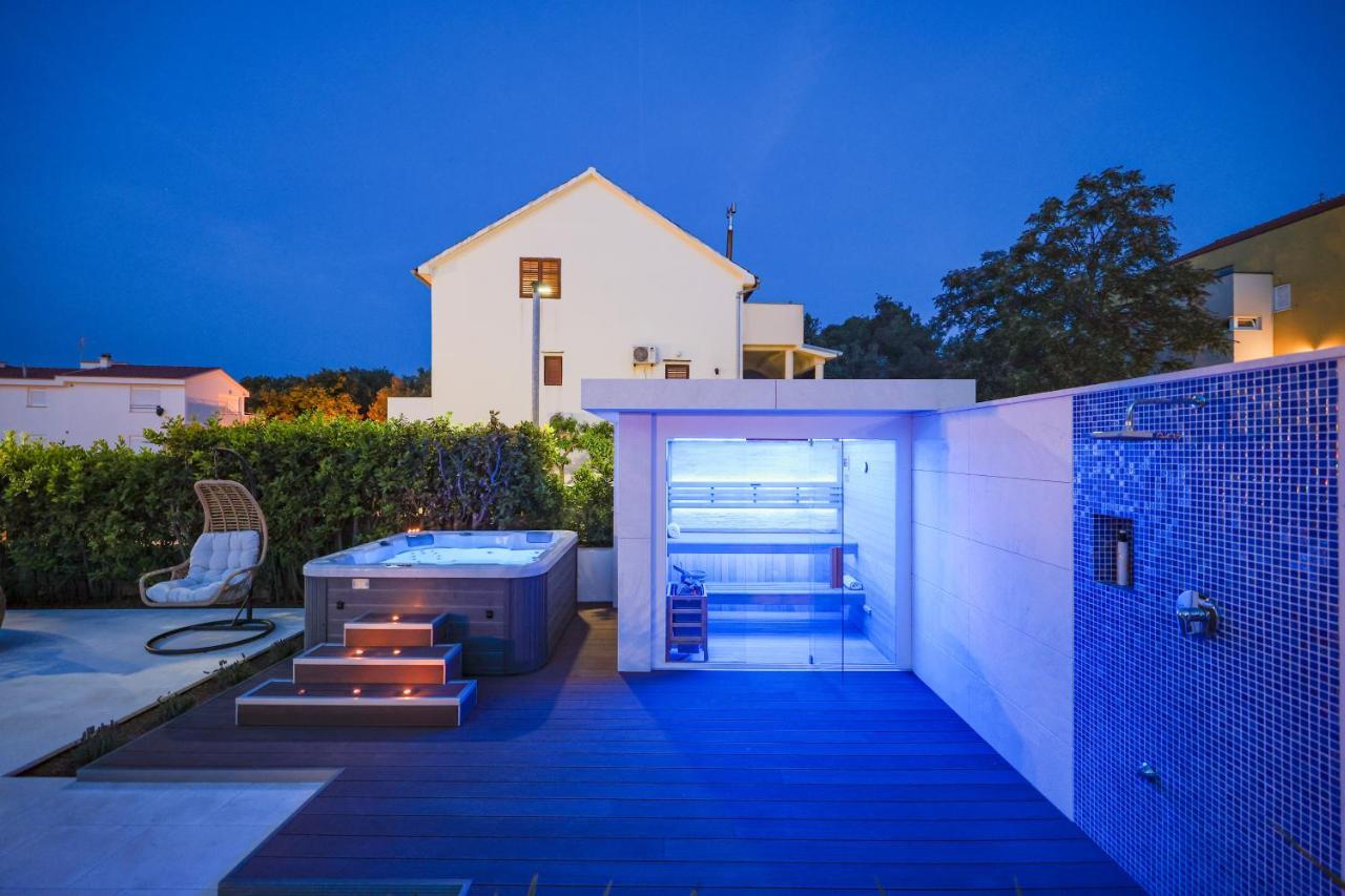 Villa Pino with Pool, Sauna&Jacuzzi Petrcane Esterno foto