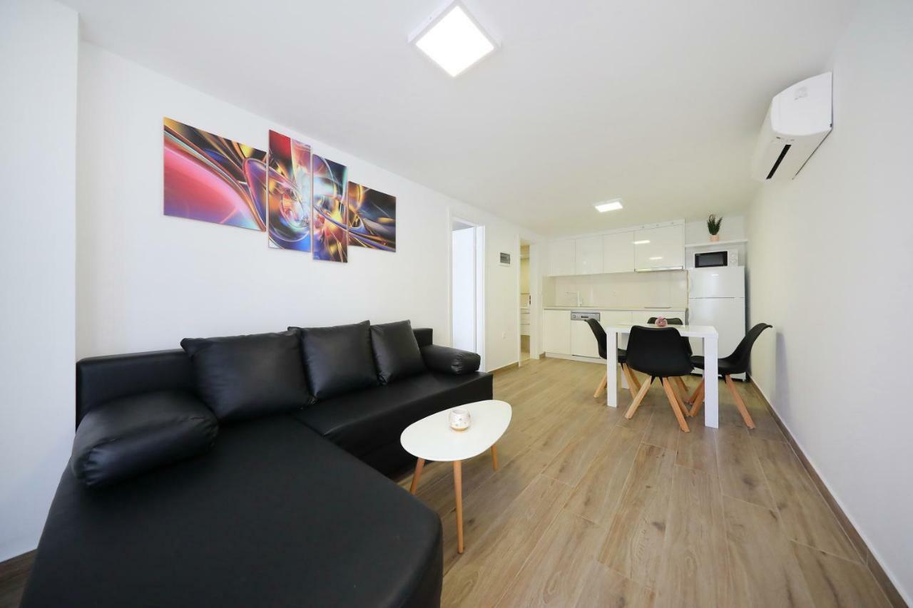 Villa Pino with Pool, Sauna&Jacuzzi Petrcane Esterno foto